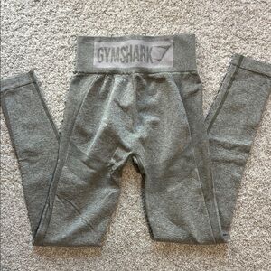 Gymshark women’s Charcoal/green  Leggings